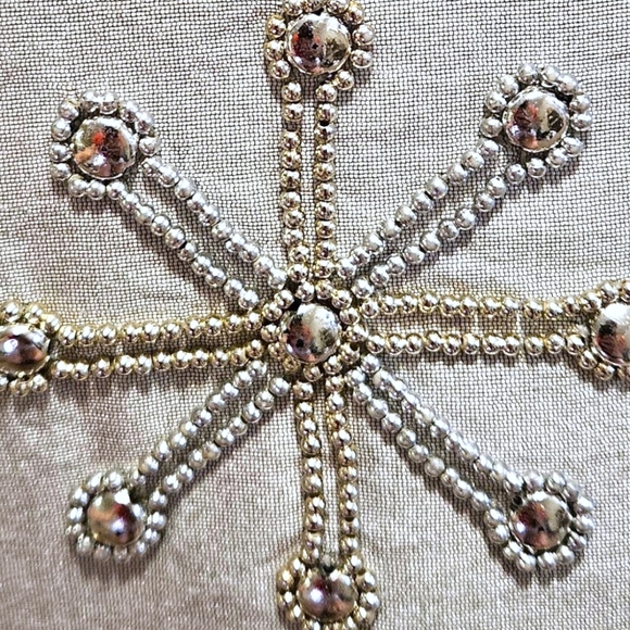 Silky Snowflake Throw Pillow Silver Gold Beaded 16"x16" Made In India Holiday - Picture 6 of 11